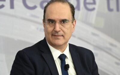 México se lanza hacia la energía solar para 2030, pero su futuro depende de China